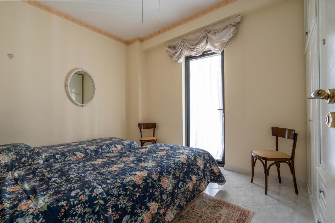Grazia Attic Apartment With Terrace Trani Bagian luar foto