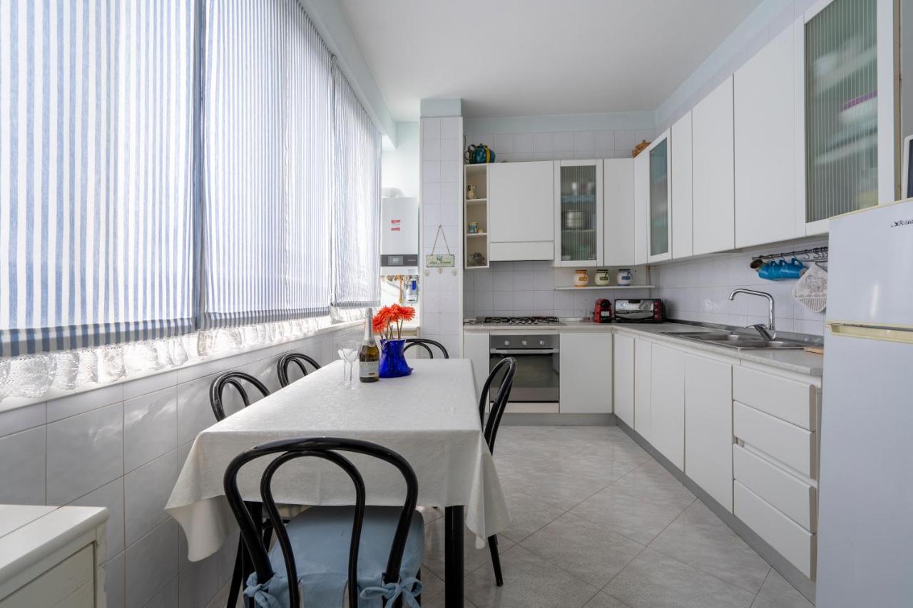Grazia Attic Apartment With Terrace Trani Bagian luar foto