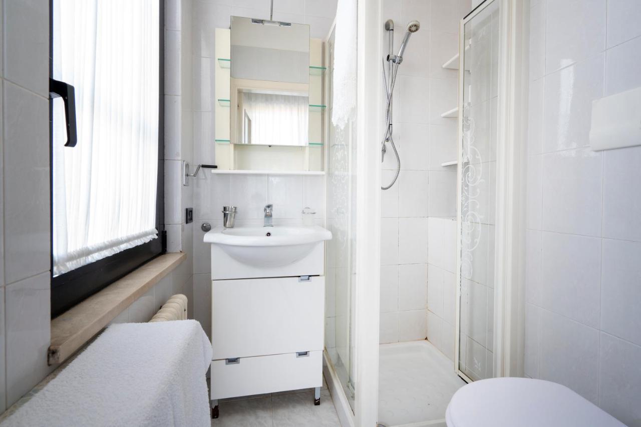 Grazia Attic Apartment With Terrace Trani Bagian luar foto